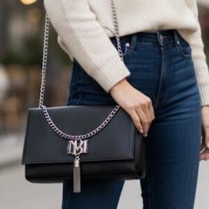 NWT Badgley Mischka Metal Fringe Bag w/Silverstone chain and fringe